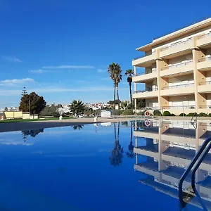 Front Beach - Quinta Da Barracuda Apartamento